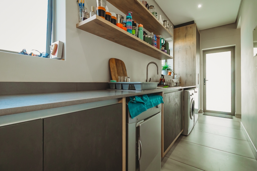 5 Bedroom Property for Sale in Kingswood Golf Estate Western Cape